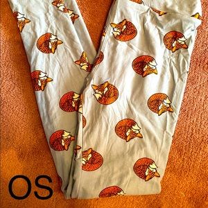 Lularoe fox leggings!
